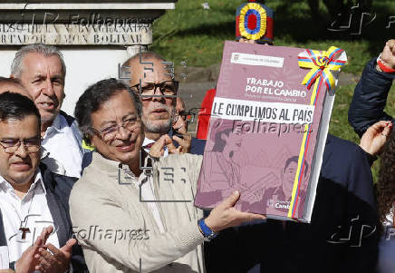 Petro firma la ley de la reforma laboral, una de sus mayores victorias legislativas