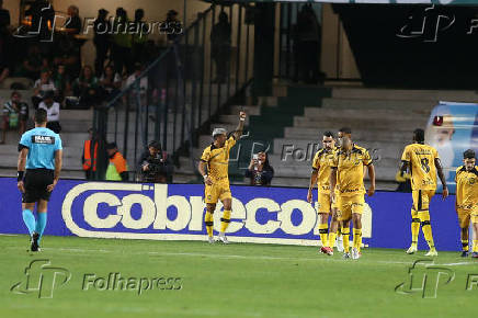 Partida do Campeonato Brasileiro entre Coritiba X Amazonas