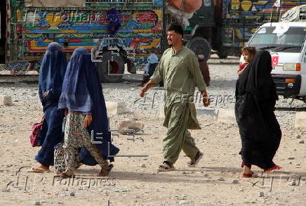 Refugee returns increase as deadline from neighboring Pakistan approaches in Kandahar