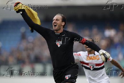 Centésimo gol do goleiro Rogério Ceni