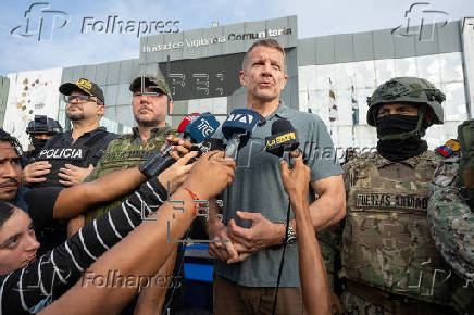 El fundador de Blackwater participa en operativo en Ecuador contra las bandas criminales