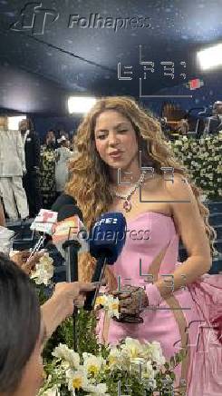 Shakira en la alfombra de la Met Gala de Nueva York