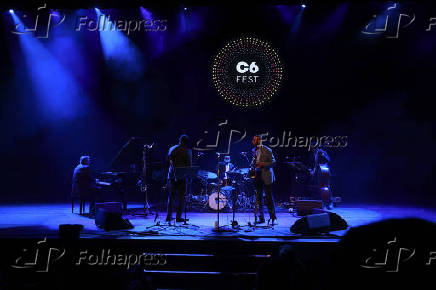 Show do brian blade e the fellowship band no c6 fest em são paulo