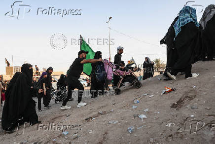 Pilgrims Journey to Karbala for Arbaeen Ritual