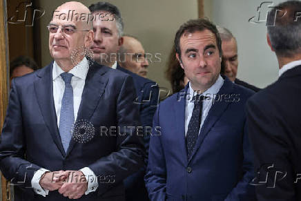 Greek Defense Minister meets his French counterpart in Athens