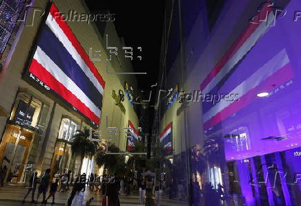 Bangkok city displays Thai flag amid border clashes with Cambodia