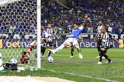 PARTIDA ENTRE CRUZEIRO (MG) e SANTOS (SP)