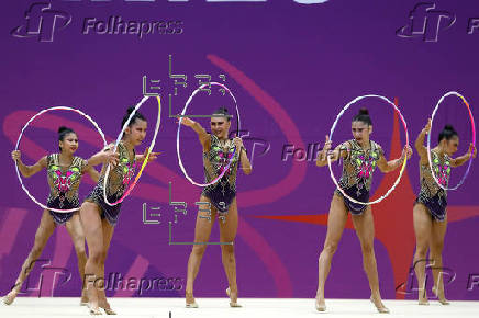 Gimnasia rítmica cinco aros