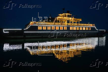 Illuminated ferry starts operating in Hungary