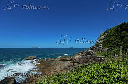 Vista da Praia de 4 Ilhas, em Bombinhas (SC)