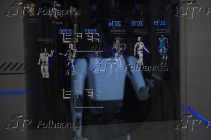 'Face to Face with robotics' technology salon held in Beijing