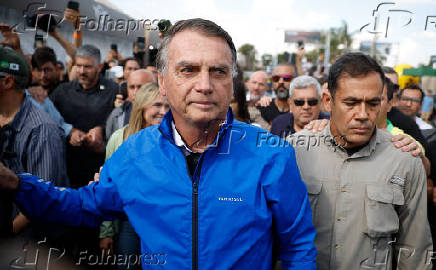 Bolsonaro participa de motociata em Brasília com apoio de motociclistas