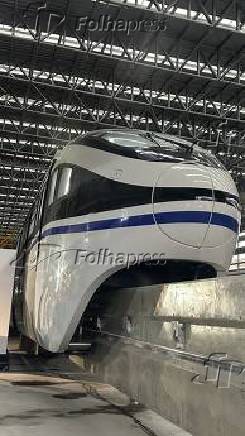 Governador Tarcísio Recebe trem e Ônibus da BYD
