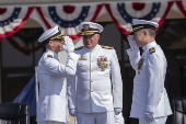 Toma de posesión de Charles A. Chmielak como nuevo comandante de las fuerzas navales estadounidenses en Rota
