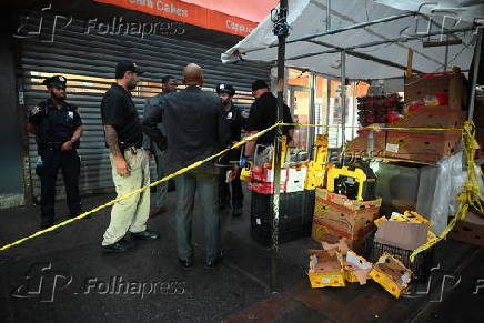1 homem morto e outros 2 feridos em tiroteio e corte na Avenida Westchester e na Avenida Southern, dentro dos limites do distrito 41, no bairro de Longwood, no Bronx, cidade de Nova York