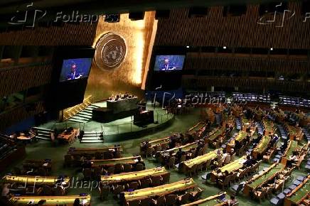 conferência internacional de alto nível para a solução pacífica da questão da Palestina e a implementação da solução de dois Estados.