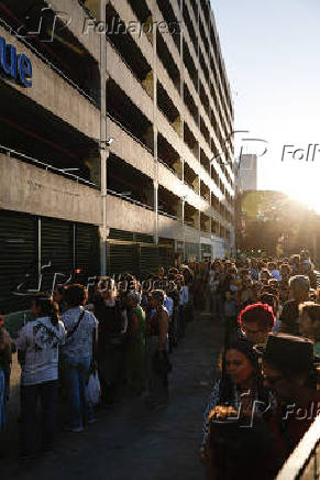 Público na fila no Allianz Parque para sshow de Gilberto Gil