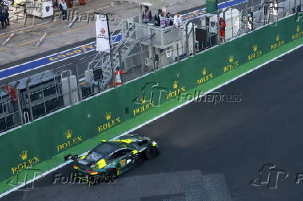 Bandeirada e pódio da categoria lmgt3 durante o fia wec no rolex 6 horas de são paulo