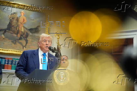 US President Trump signs congressional bill
