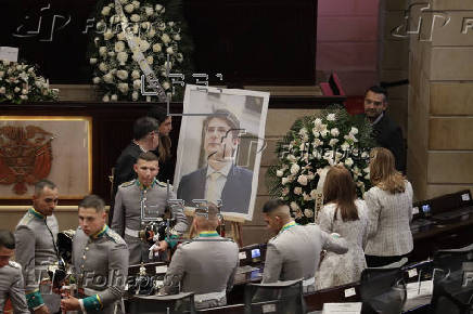 Uribe Turbay es velado en el mismo salón del Capitolio donde se homenajeó a sus abuelos