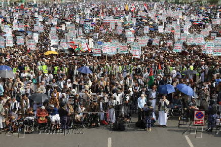 Houthis protest against Israeli attacks on Gaza and US support