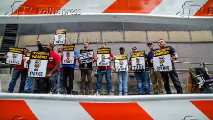 New Jersey Transit workers strike in New Jersey