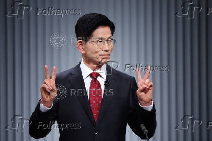 South Korea presidential debate on demographics, climate change