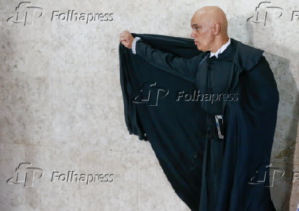 Alexandre de Moraes toma posse como novo ministro do STF