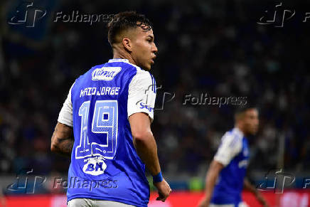 Partida entre cruzeiro e flamengo pelo campeonato brasileiro 2025