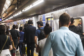 Movimentação dentro da Estação Sé do metrô