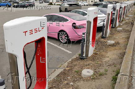 US President Trump signs bill to block California's climate policy aimed to phase out gas-powered cars