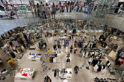 Taiwan's annual inflation rate eases to 1.55 percent