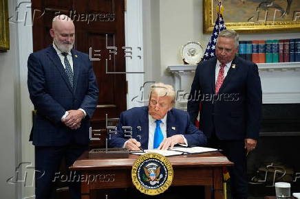 US President Trump signs congressional bill