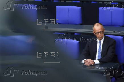 German Chancellor Merz and cabinet members sworn into office at Bundestag
