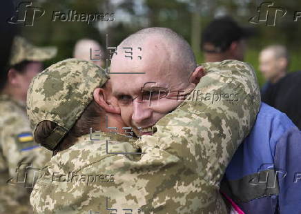 Ukraine and Russia exchange hundreds of prisoners of war