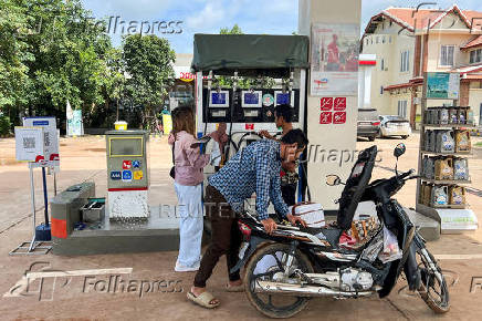 The Day after Thai, Cambodian leaders agreed to ceasefire and ahead of military negotiations, in Oddar Meanchey province