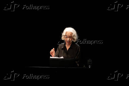 Recital na Academia Brasileira de Letras com a atriz Fernanda Montenegro