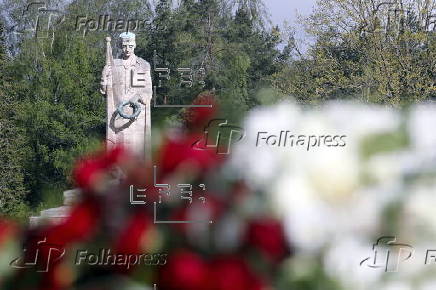 Ceremony in Riga marks 80th anniversary of the end of World War II