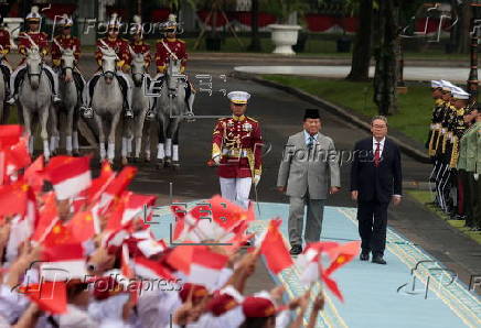 Chinese Premier Li Qiang meets Indonesian President Prabowo Subianto in Jakarta