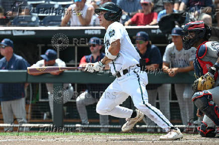 NCAA Baseball: College World Series-Arizona v Coastal Carolina