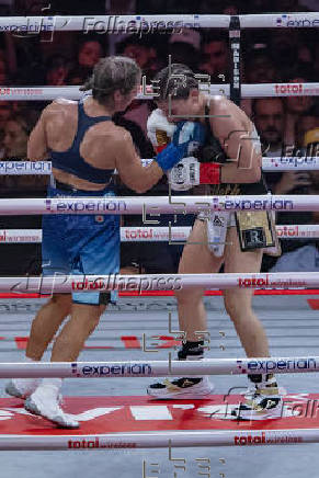 Pelea por los títulos supergallo femenino FIB y OMB, CMB:  Mercado - Scotney