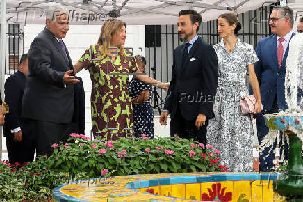 España dona a Panamá una fuente de agua de estilo sevillano para su palacio presidencial