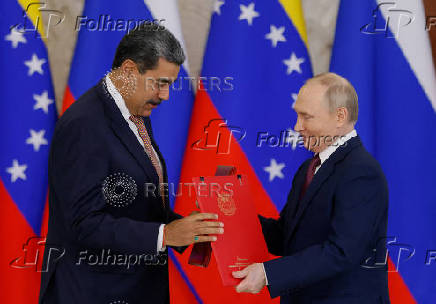 Russian President Putin and Venezuelan President Maduro meet in Moscow