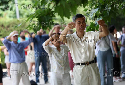 Spain faces unusually high temperatures during the spring