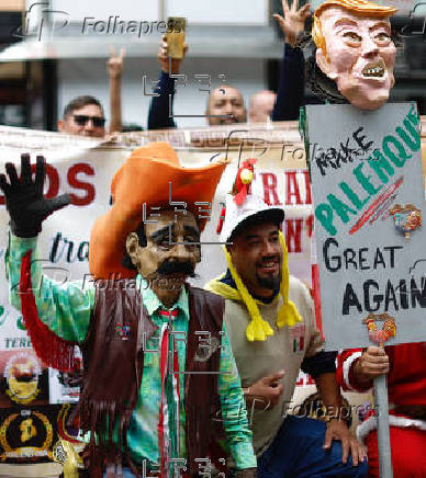 “El gallo nace para pelear”, exclaman miles de mexicanos en defensa de esta tradición