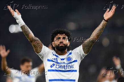 Partida entre Fluminense e Cruzeiro pelo Campeonato Brasileiro 2025.