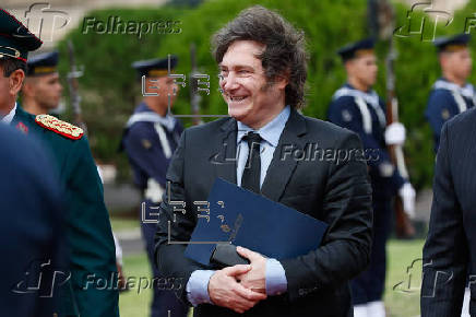 Milei llega a Asunción para reunirse con Peña en su primera visita oficial a Paraguay