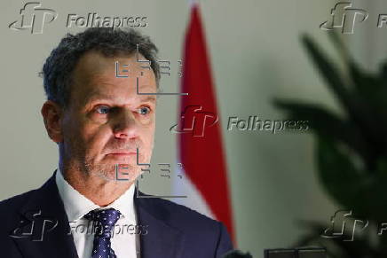 Dutch Foreign Minister Caspar Veldkamp holds press conference in Beijing