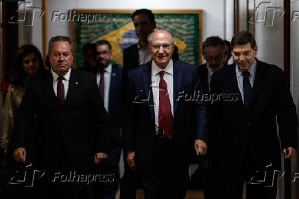 Vice-presidente Geraldo Alckmin em coletiva de imprensa no MDIC