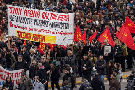 Greece's main labour unions strike over low wages